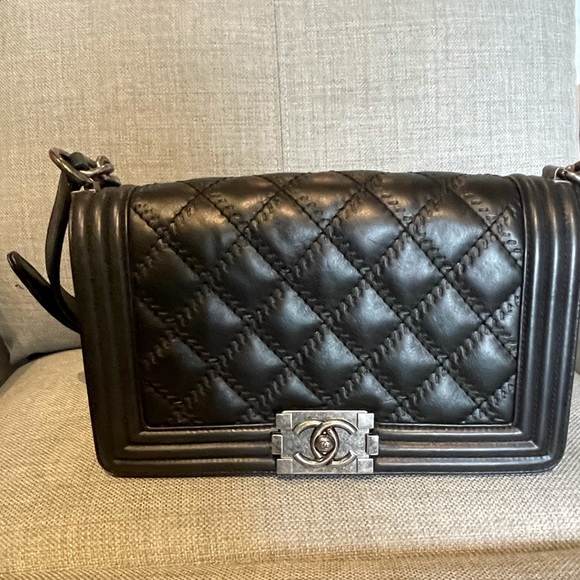 Chanel le boy medium - Picture 2 of 16